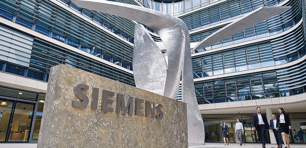 Accenture bags Siemens outsourcing deal