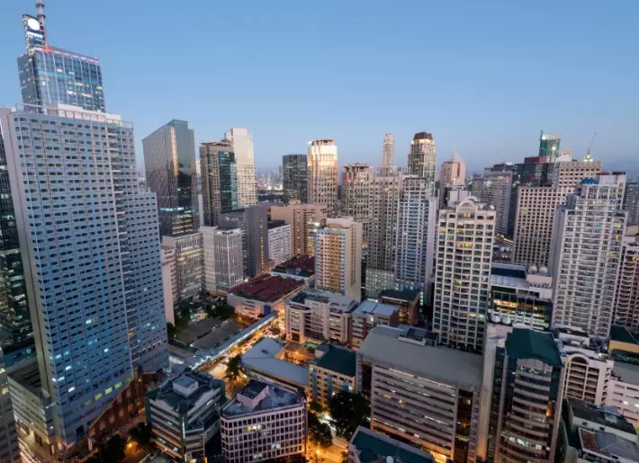 Philippine Economy Strengthens with Job Market Expansion