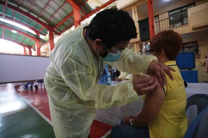 PH targets to finish vaccine rollout, reach herd immunity by 2023