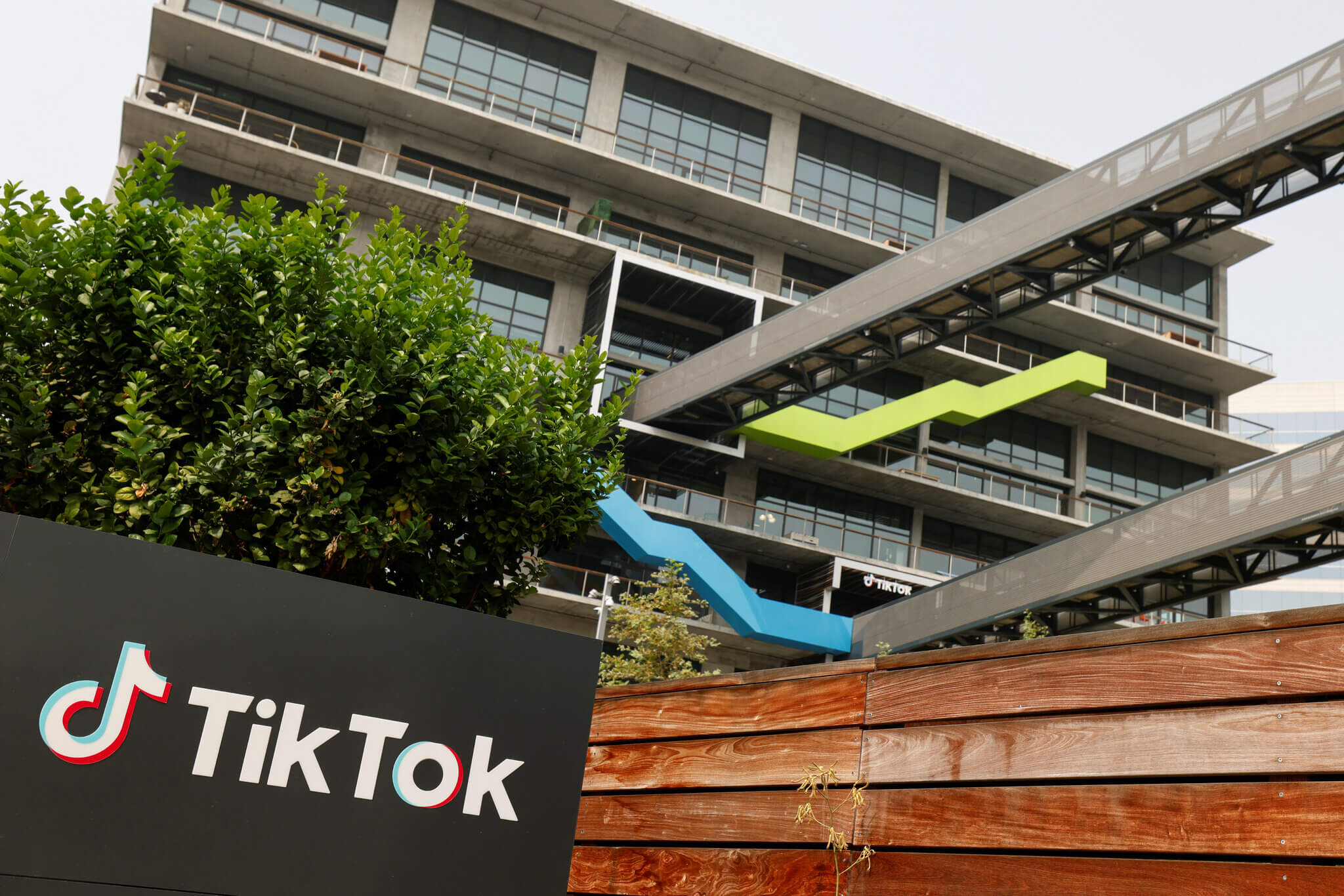 TikTok will now outsource its AI tech
