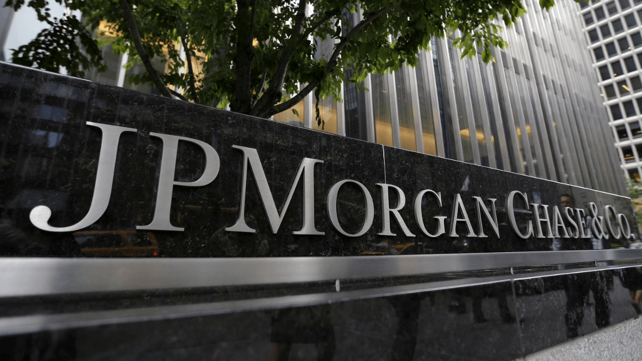 JPMorgan releases new mandate for unvaxxed workers