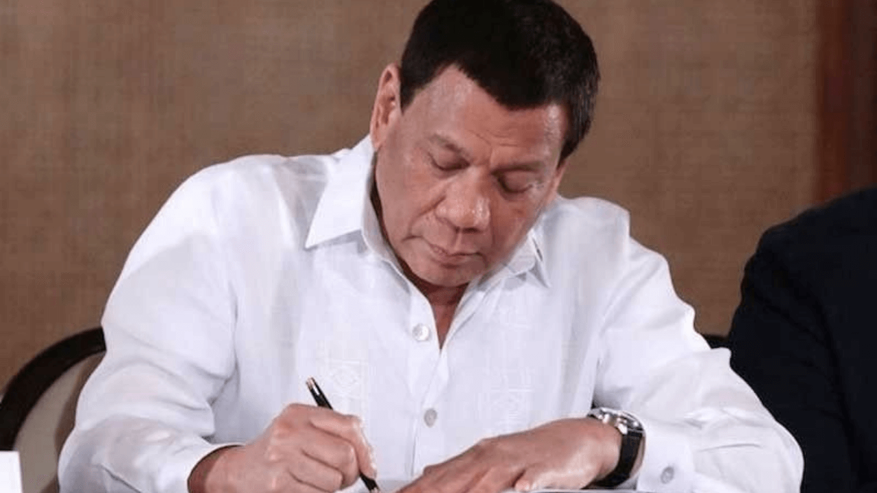 PH signs new law that lowers investments for foreign enterprises