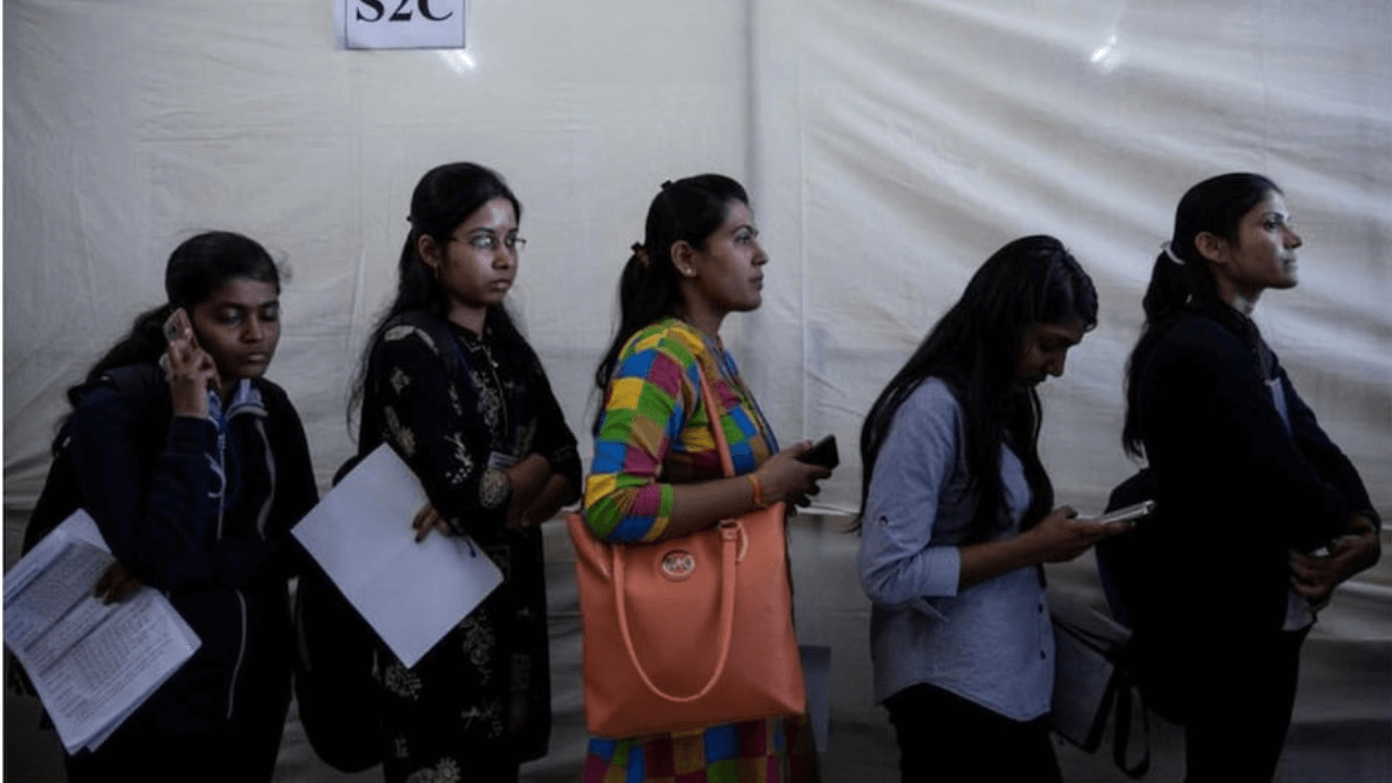 Female workforce in India’s ITBPO, financial sectors dropped to 35.8% in Q4