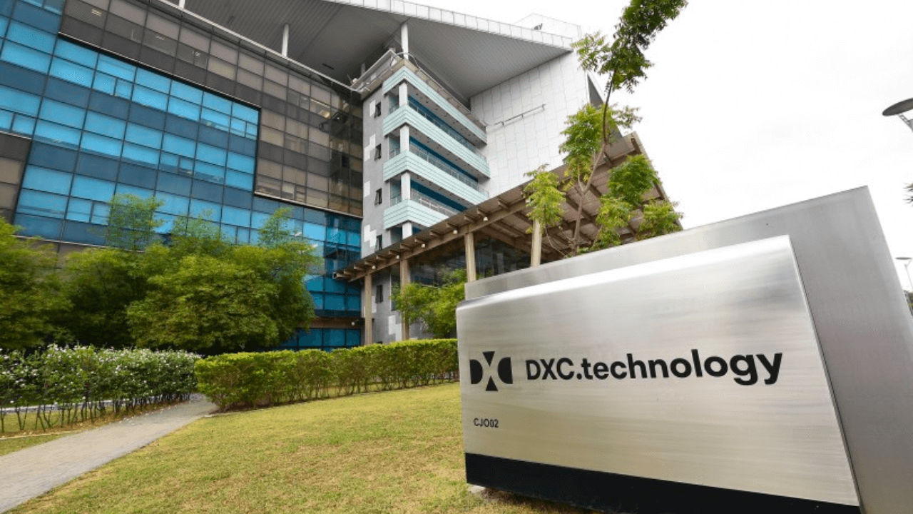 DXC Technology cuts revenue forecast