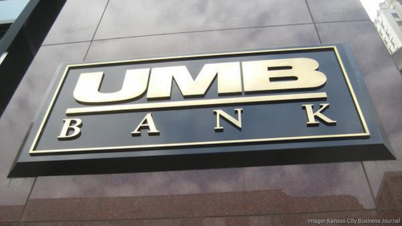 UMB Bank sues Convergent Outsourcing