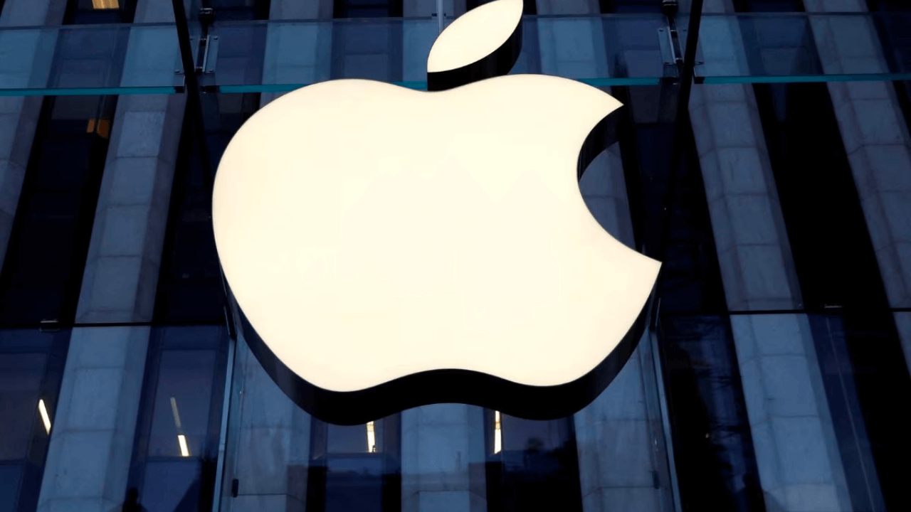 Apple scouts for gen AI talent