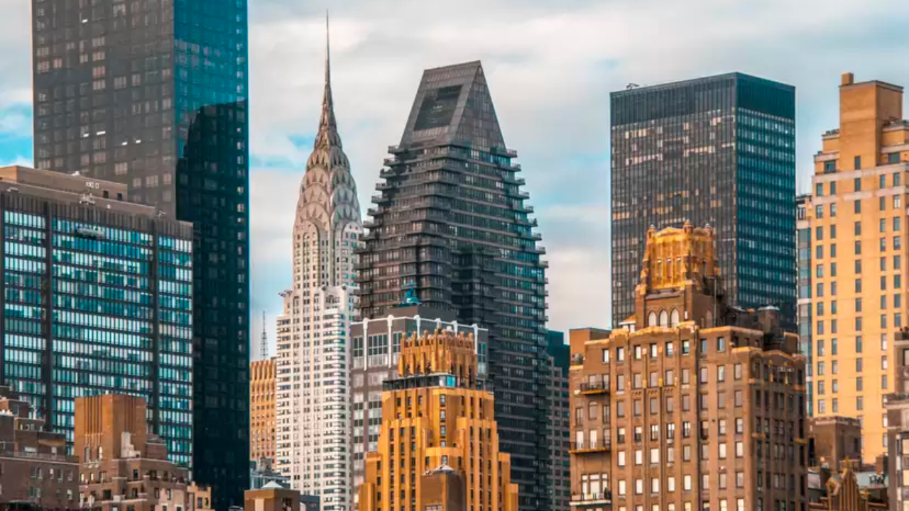 NYC to convert empty offices into homes