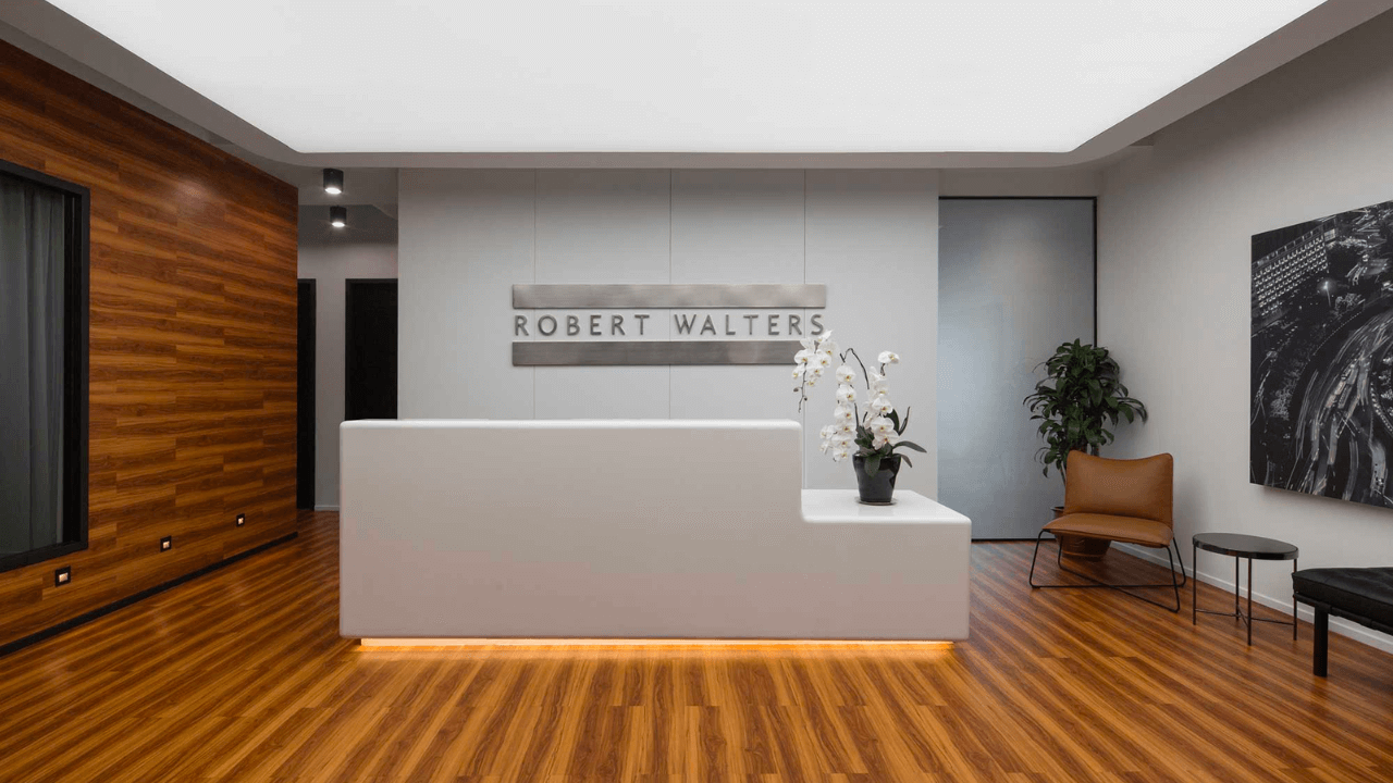 Robert Walters Q4 revenue