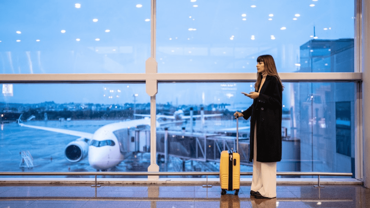 fake-airline-customer-service-centers