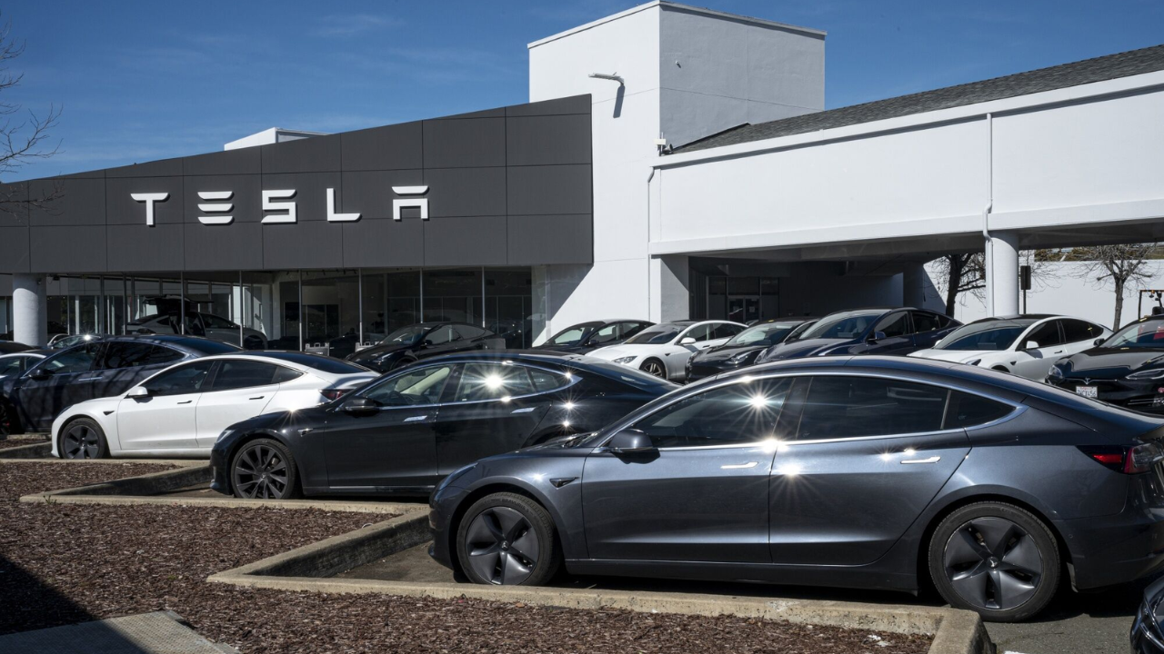 tesla-offers-remote-job