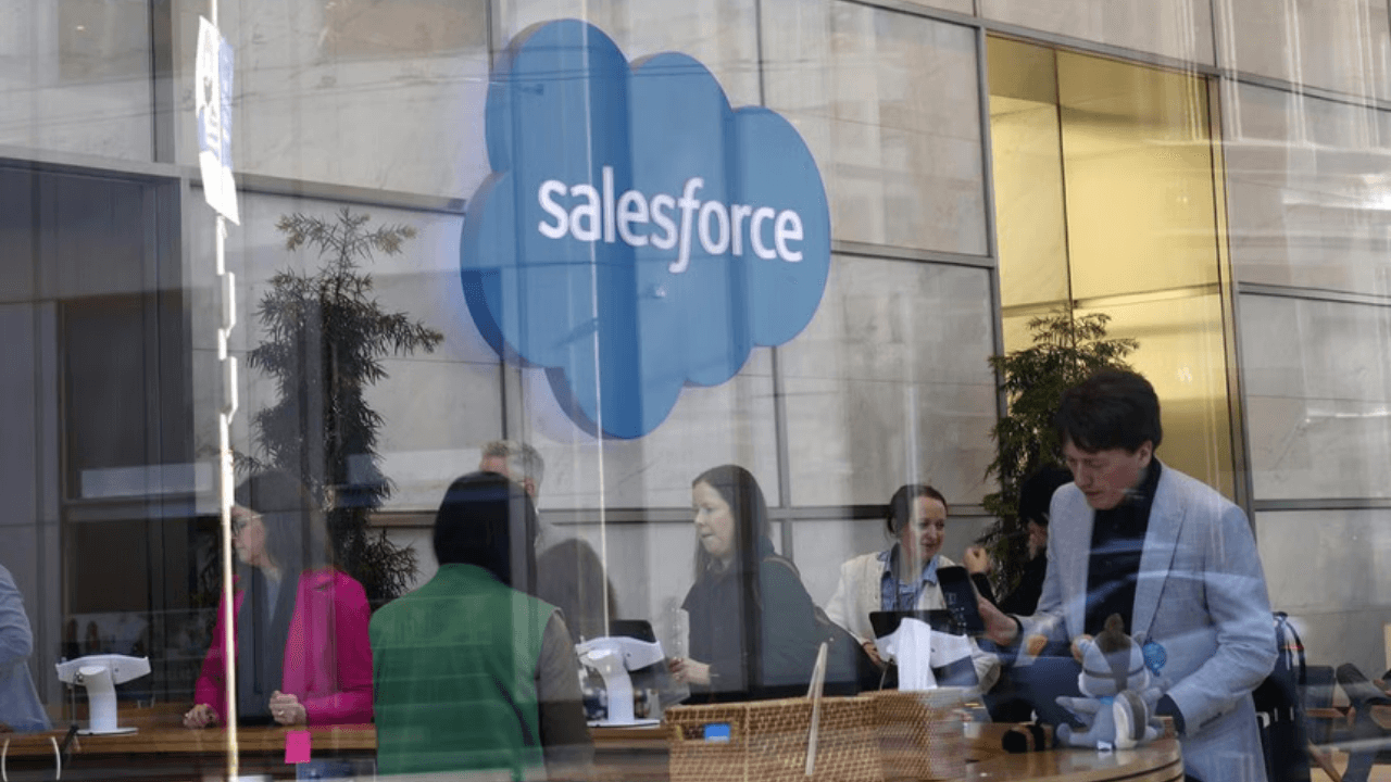 salesforce-cuts-1000-jobs