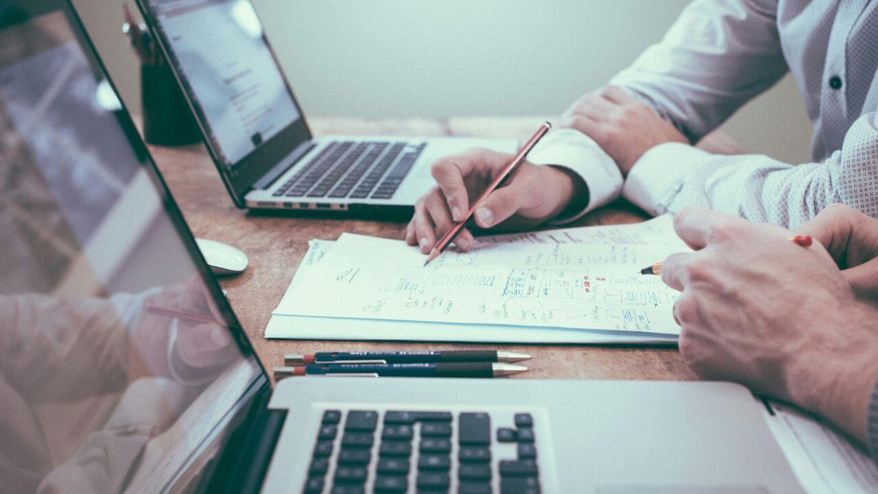 AI management an essential skill for future business leaders: experts