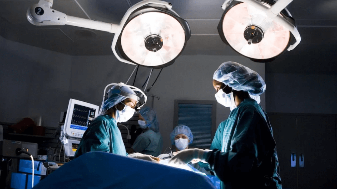 Chinese surgeons achieve world-first in remote robotic surgery