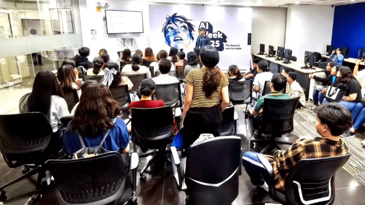 Foundever trains Filipino 4Ps beneficiaries for BPO jobs