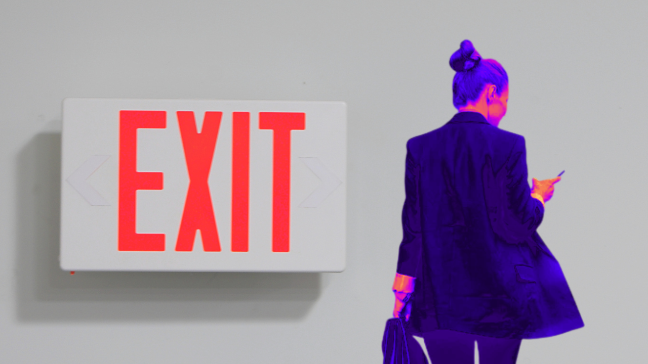 Women exit U.S. workforce as office mandates clash with caregiving