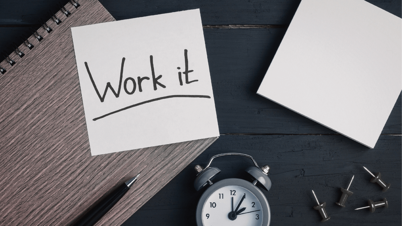 Ex-U.S. press secretary urges Gen Z to stop waiting, start working