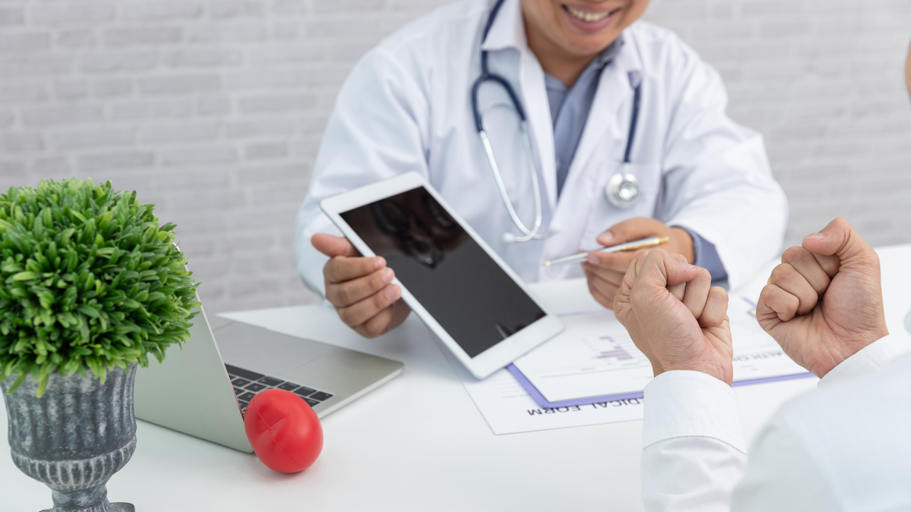 Digital employee experience drives healthcare IT overhaul, expert says